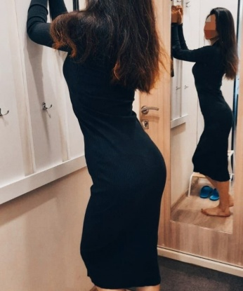 С радостью сделаю яркий акцент в твоей жизни. Живу в Москве, Москва – это мой дом и мое приют. У меня есть все, чтобы сделать нашу встречу незабываемой: ласковые руки, чувственные губы и шикарное тело. Мои услуги – это искусство доставлять удовольствие и осуществлять самые сокровенные фантазии. Я открыта для экспериментов и всегда готова пойти на встречу твоим желаниям. Отзывы моих клиентов говорят сами за себя: я считаюсь одной из лучших индивидуалок Москвы. С удовольствием приглашу тебя в мой уютный и страстный мир. Отправь мне сообщение, и я отправлю тебе свои фото - они убедят тебя еще больше, что встреча со мной – это неотразимое приключение.💋💫 105, 27 лет